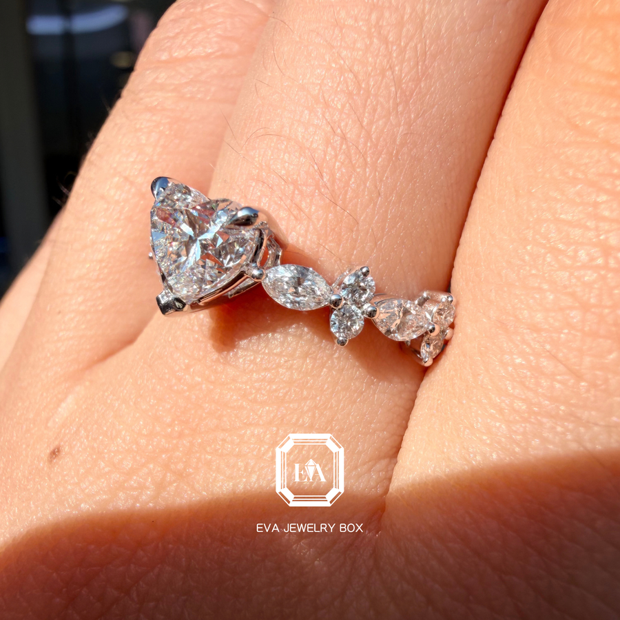 Amora 1ct Heart Diamond Ring